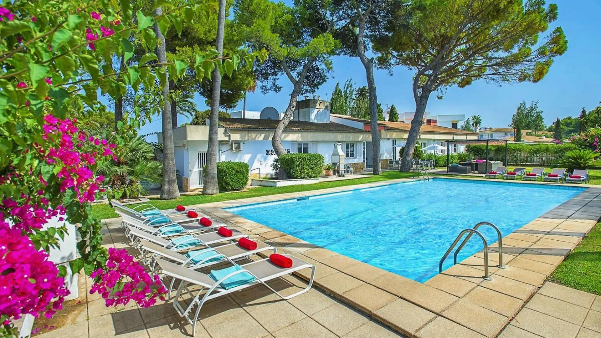 Beach Villa Can Ros By Sealand Villas Port de Pollença