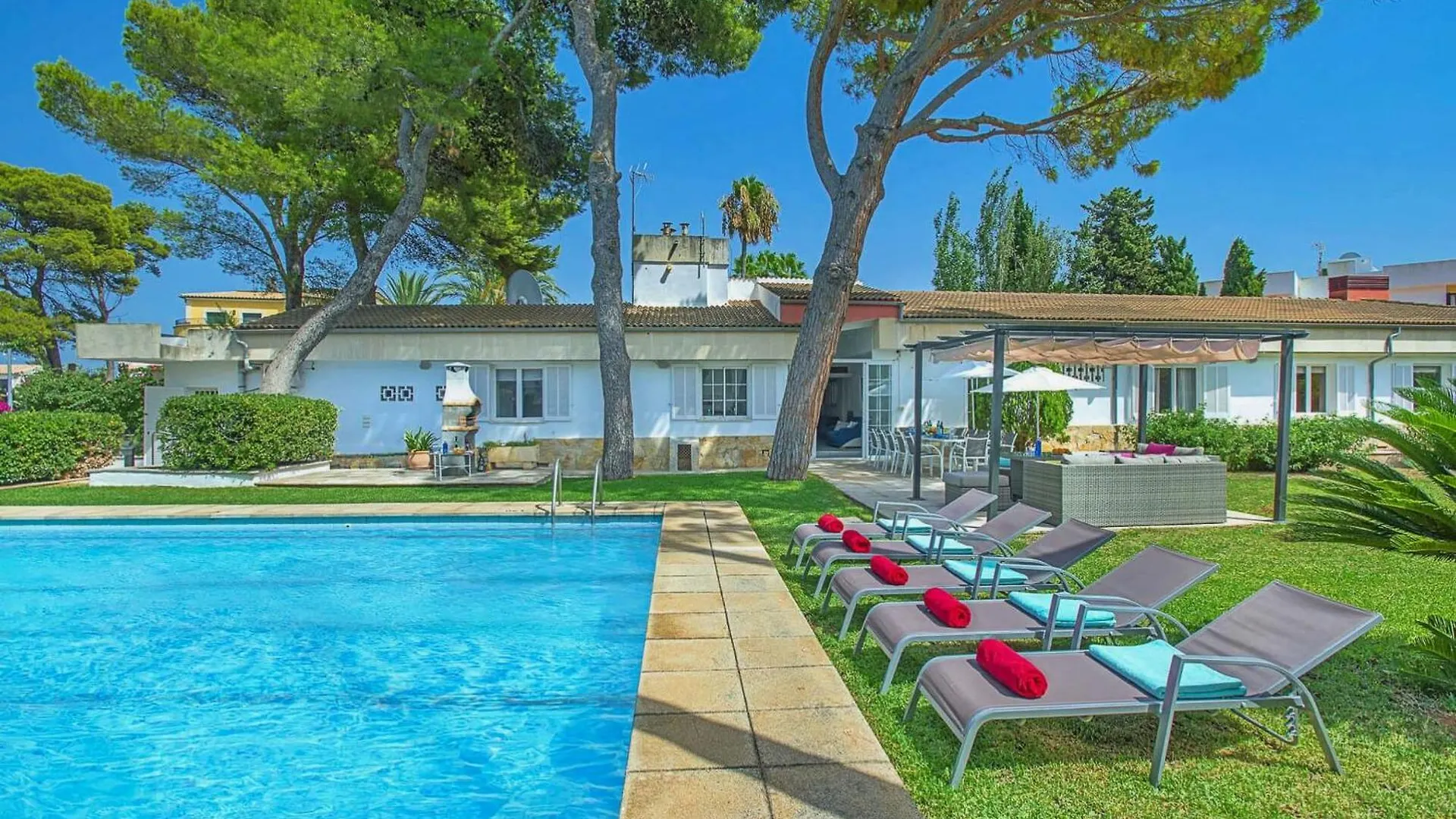 Beach Villa Can Ros By Sealand Villas Port de Pollença