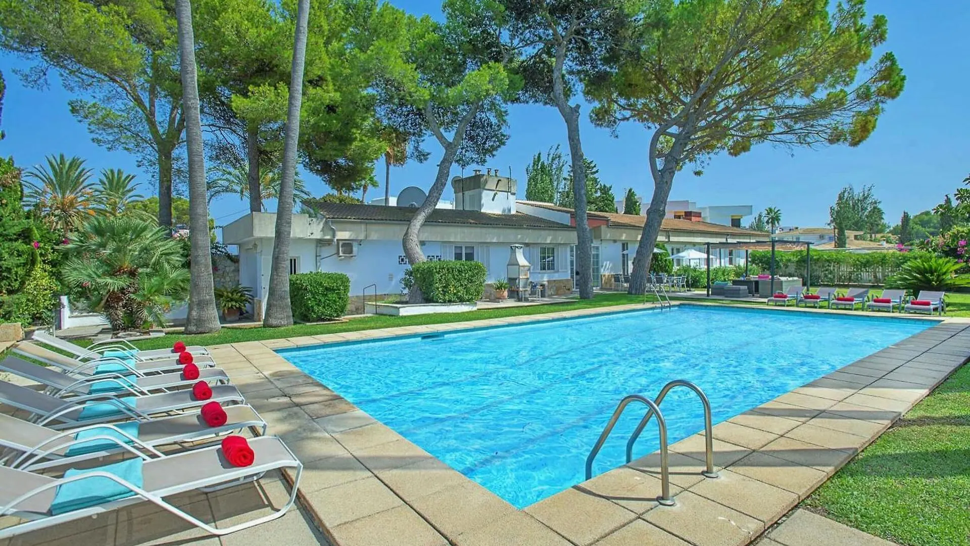 Beach Villa Can Ros By Sealand Villas Port de Pollença
